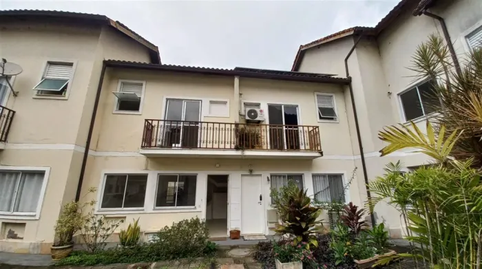Casa em condomínio fechado com 3 quartos à venda em Vargem Pequena