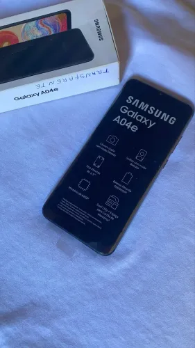 Samsung Galaxy A04e 64GB - Excelente Estado + Caixa Original