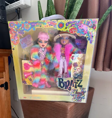 Bratz Jimmy Paul - Relacradas