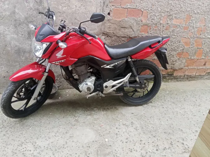 Moto conservada em perfeito estado de conservação