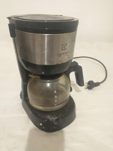 Cafeteira Electrolux (usada)