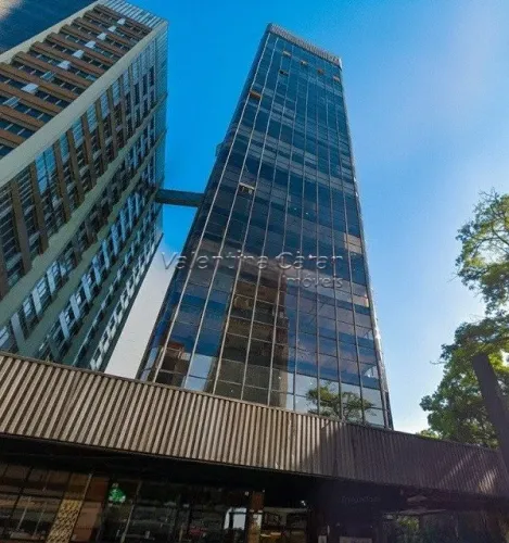 Conjunto para aluguel na Avenida Paulista.