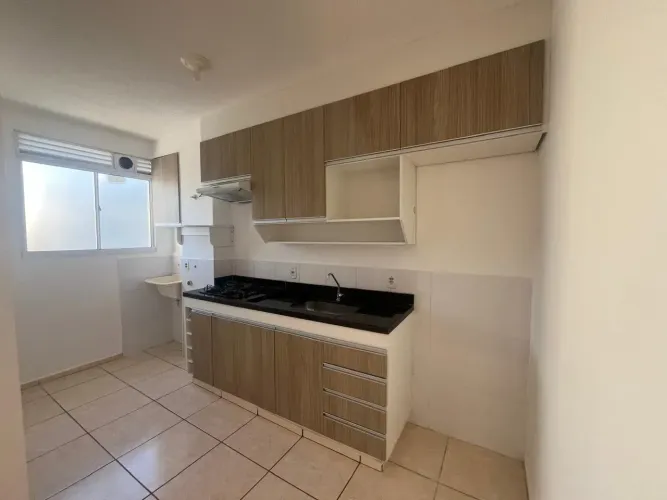 Vendo apartamento no condomínio Maracaibo com 2 quartos (01 suíte) por R$180.000,00