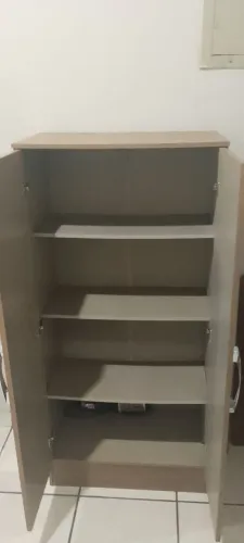 Vendo multiuso armário em perfeita condição com documentação para vir buscar