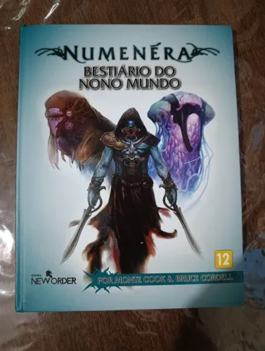 Bestiário do nono mundo New ordem semi novo