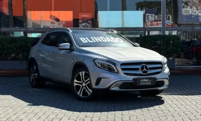 Mercedes-Benz GLA 250 Vision 2.0 TB 16V 211cv Aut. 2015
