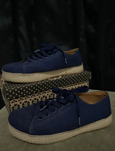 Tênis azul feminino tamanho 38
