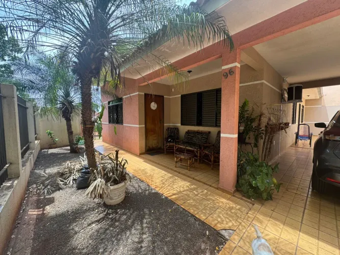 Vende-se casa em Marialva