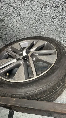 Rodas 16 Corolla serve nos seguintes carros