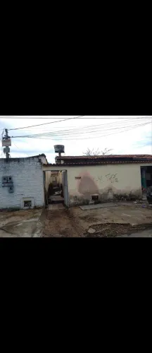 Vendo lote com 6 barracões