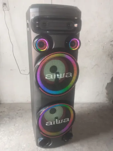 Caixa de som aiwa nova