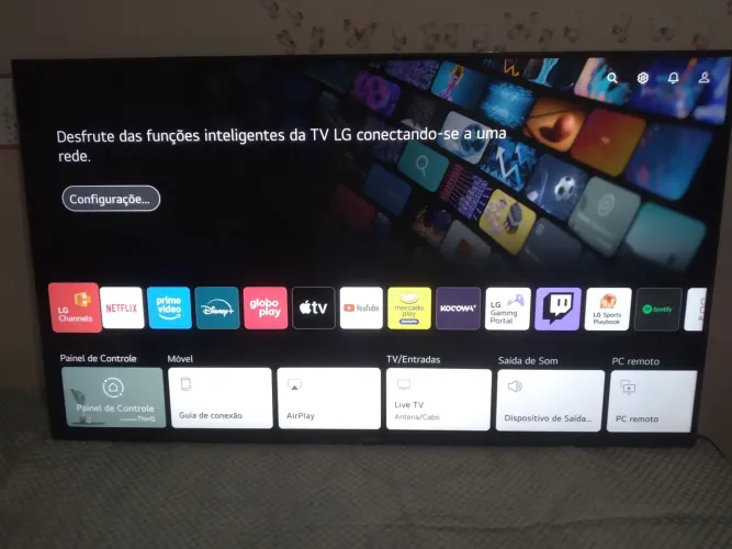 Tv lg smart novíssima completa funcionalidade tudo com os plásticos ainda