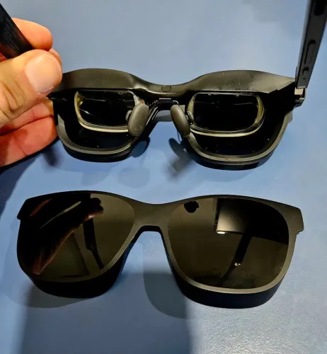 Óculos AR Xreal Air 2 Pro - Tela Virtual de 130" (Impecável + Estojo Original)