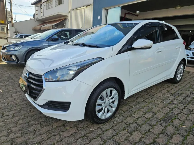 Hyundai HB20 C.style/c.plus 1.6 Flex 16V Aut. 2016