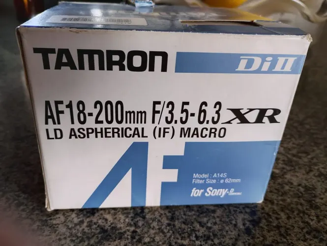 Lente Tamron AF 18-200 F/3.5-6.3