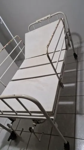 Vendo cama hospitalar 