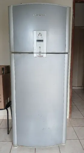 Geladeira frost free , em ótimo estado,  funcionando tudo perfeitamente!!!!