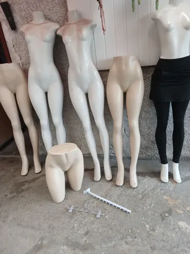 Manequins