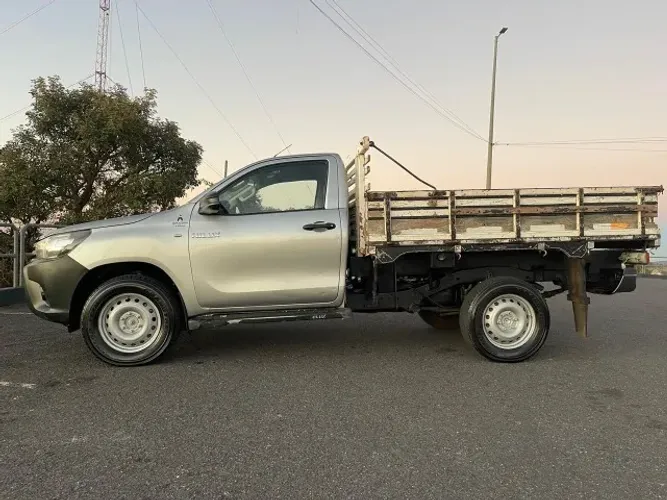 Toyota Hilux Chassi 4X4 2.8 TDI Diesel Mec. 2020