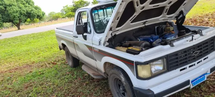 Chevrolet D-20 S / Luxe 3.9/4.0 Diesel 1989