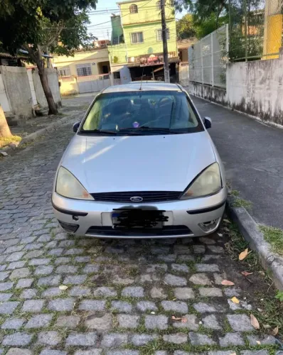 Ford Focus Ghia Sed. 2.0 16v/ 2.0 16V Flex 4P 2003