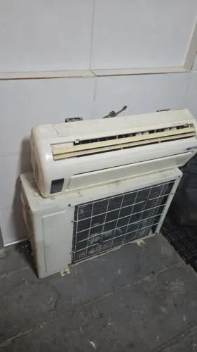 Ar-Condicionado Split Kobe 12.000 BTUs 220V - Funcionando - R$ 500