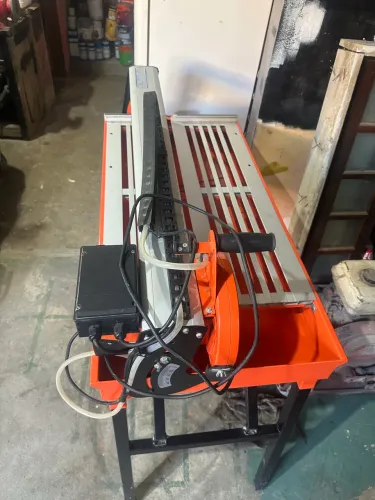 Máquina de Cortar Piso