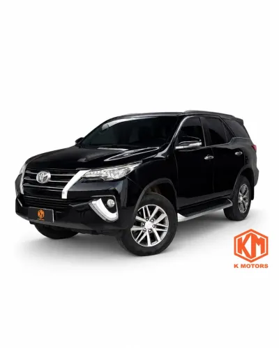 Toyota Hilux SW4 SRX 4X4 2.8 TDI 16V Dies. Aut. 2016