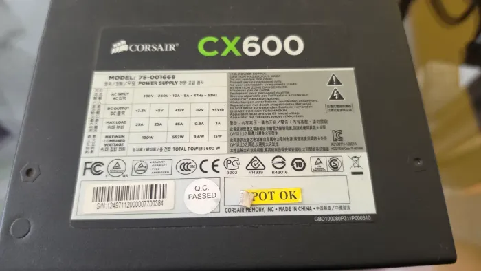 Fonte Corsair CX600 (600W) - Como Nova | Energia Segura para o seu PC Gamer!
