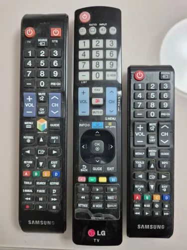Controles TV variados