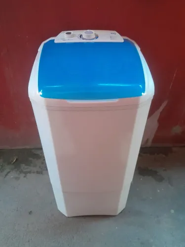 Máquina de lavar tanquinho