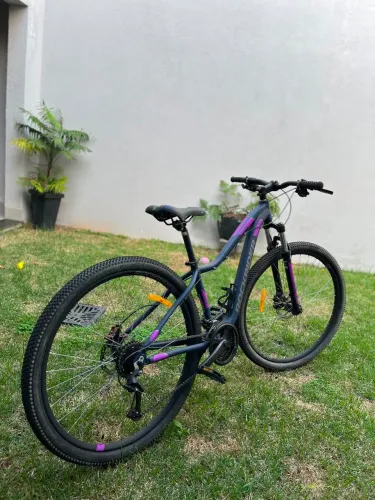 Bicicleta Rockrider ST120 Aro 29 Freio Hidráulico 24 Marchas