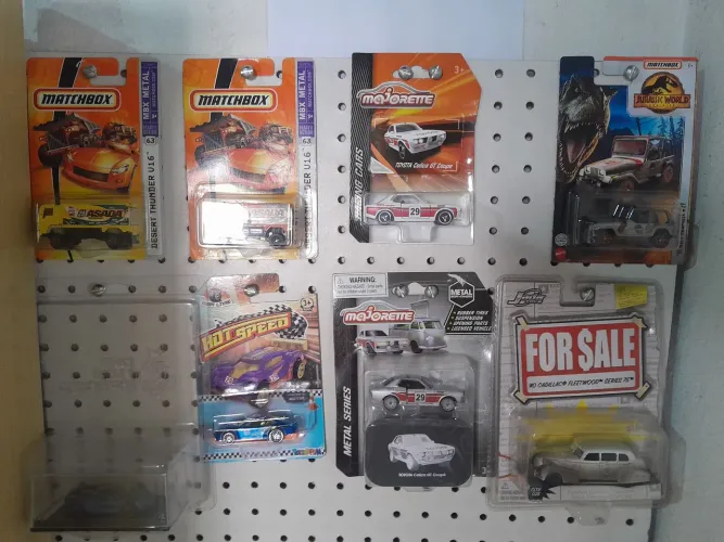 Lote 8 Miniaturas carrinhos 