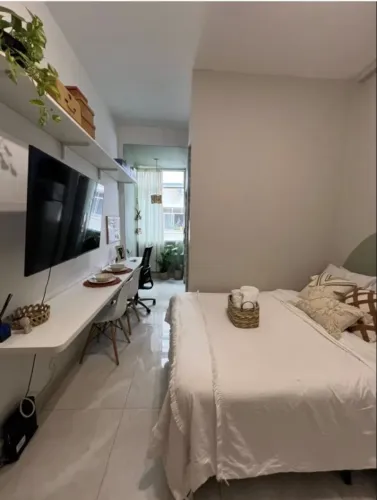 Studio Mobiliado 20m² na Glória | TV 50" | Home Office | Próx. Metrô