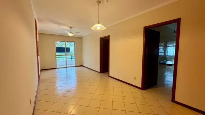 Apartamento de 03 dormitóris sendo 01 suíte em São José