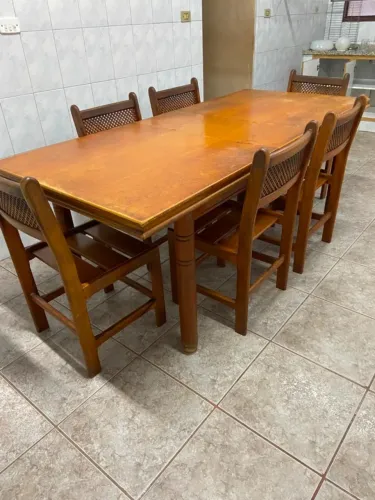 Mesa de jantar retangular com 6 cadeiras (tamanho aberta 2,00)