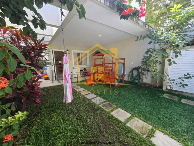 Casas em Condomínio para venda em Niteroi no bairro Itaipu