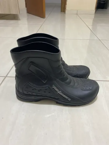 Bota impermeável pantaneiro