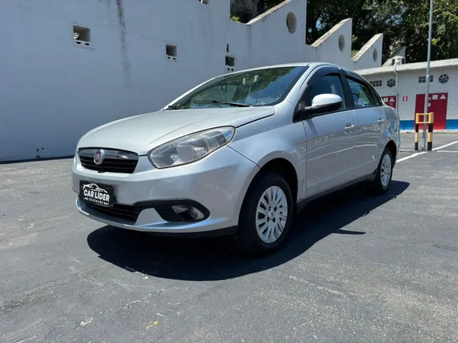 Fiat Grand Siena Attrac. 1.4 EVO F.flex 8V 2013