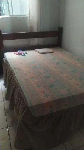 Vendo cama de Angelim 