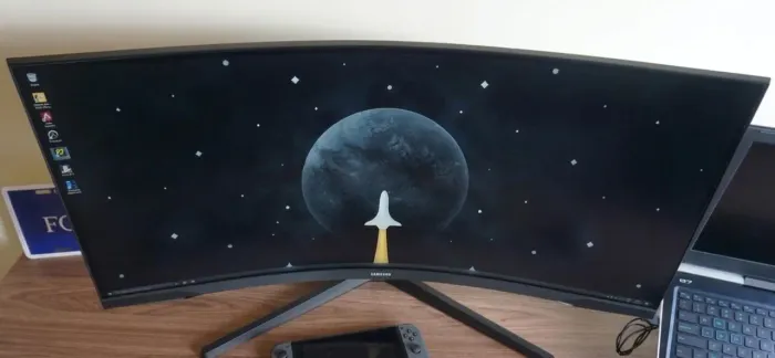 Monitor g5 odyssey 32 pol Curvo 2k QHD