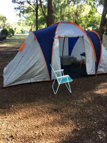 Vendo barraca 4/6 pessoas 