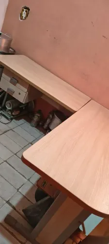 Mesa de escritório semi nova