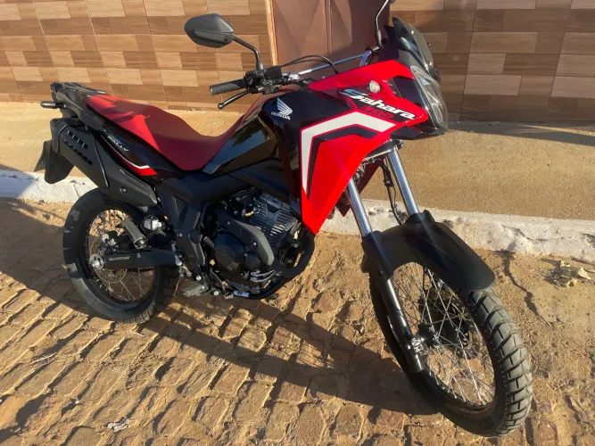 Venda Sahara 2025 com apenas 3500 rodado