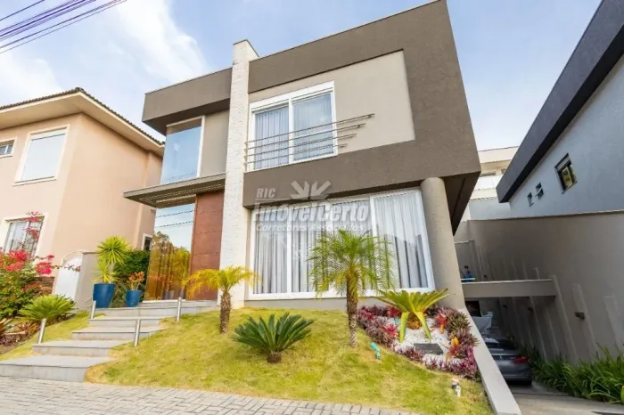 Casa Espaçosa no Condomínio Green Village Park Ideal para Famílias Grandes