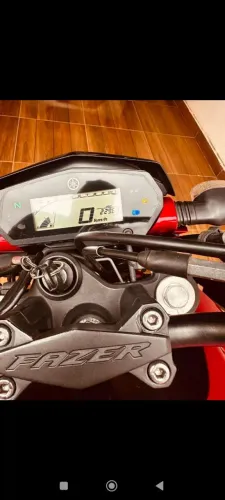 Vendo moto sem detalhes Fz 250 ano 2021 <br>Moto nunca caiu sem nenhum detalhe 23.00km