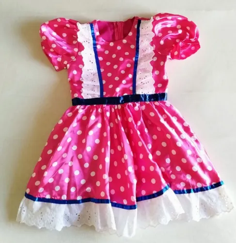 Vestido infantil rosa de bolinhas