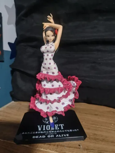 Violet), do anime e mangá One Piece