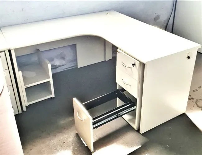 Mesa de escritório em L 140 x 140 x 60 cm - Tecama