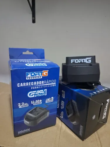 Carregador de bateria parafusadeira fort G